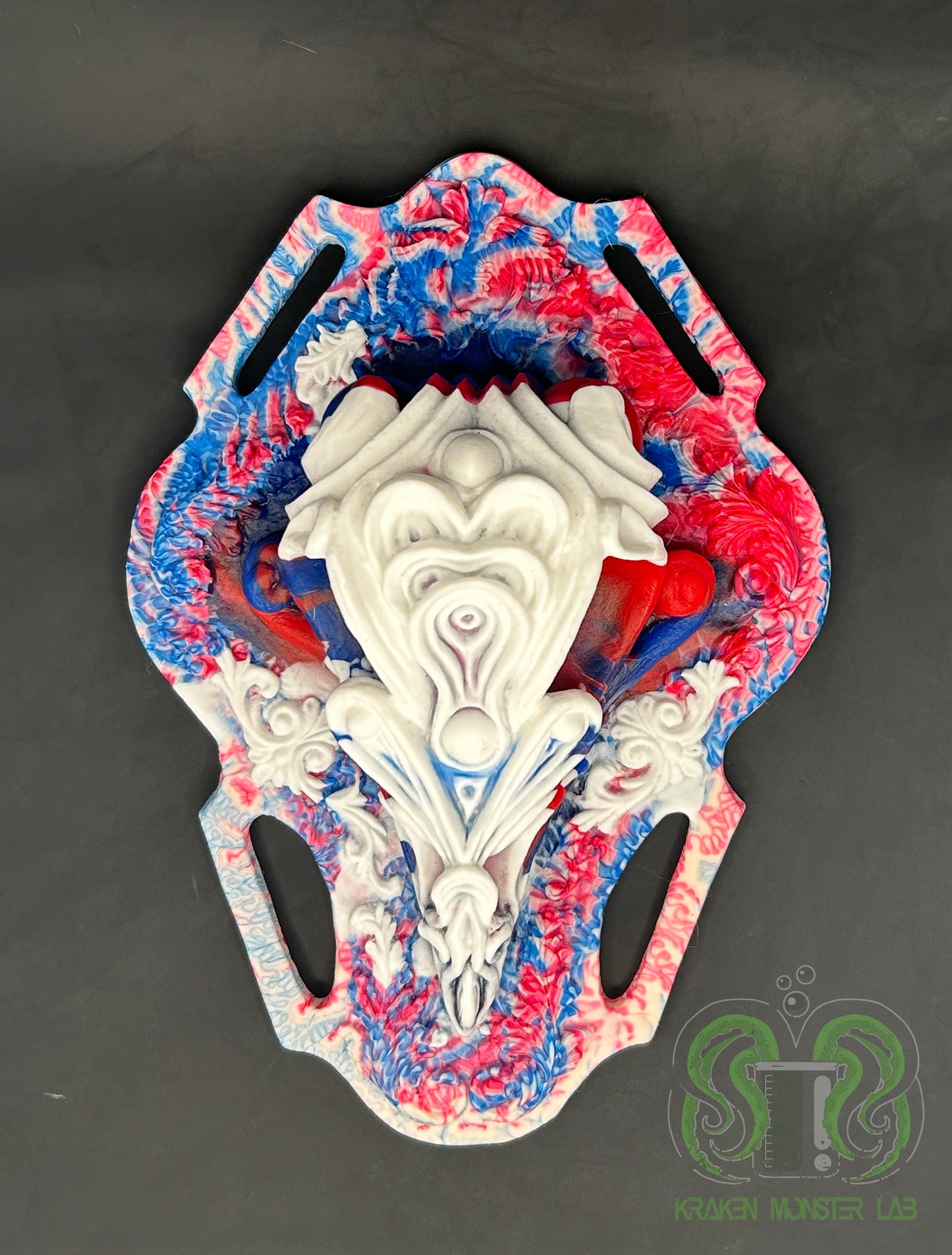 Nouveau Crow - Berrie and Cream - White, Red & Blue